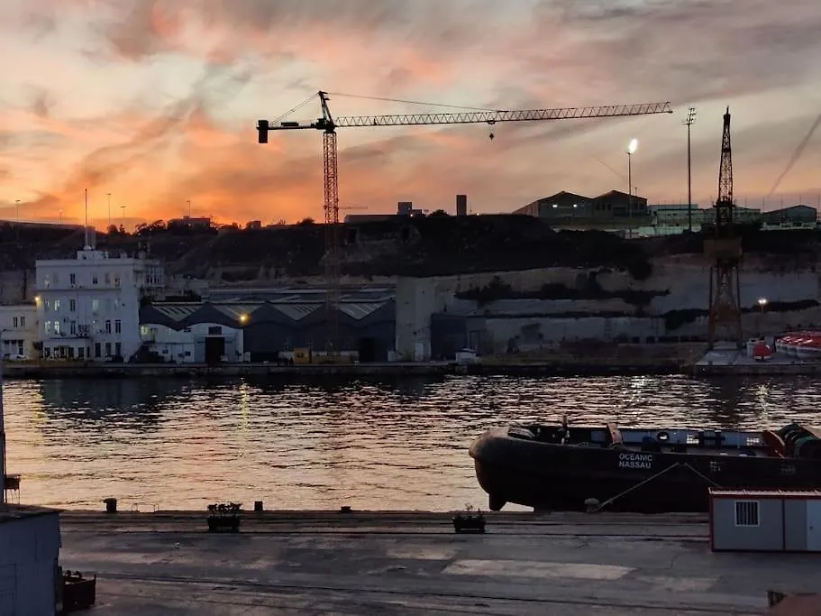 Crew 2 Savynomad Harbour Residences Wow Views Cospicua Apartment